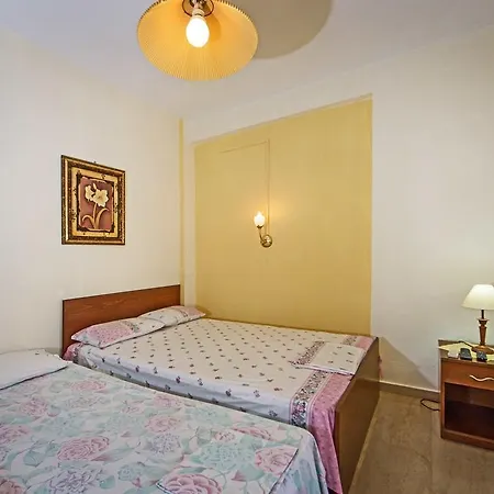 Apartment Thanos